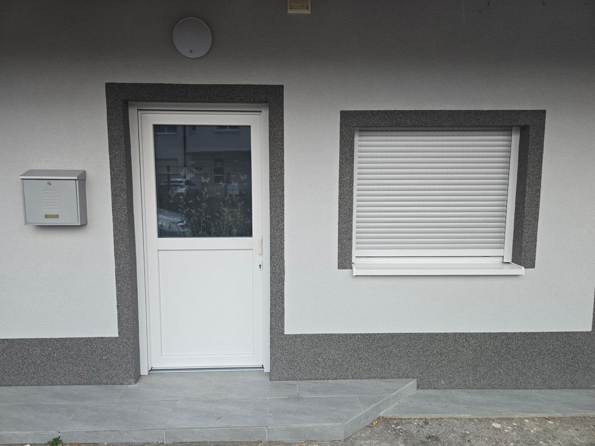 Klimatisierte Moderne Einzimmerwohnung In 말베르크 외부 사진